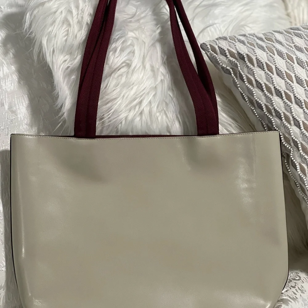 Authentic VINTAGE Prada Vitello Shopping Tote and Pouch - Picture 6 of 8